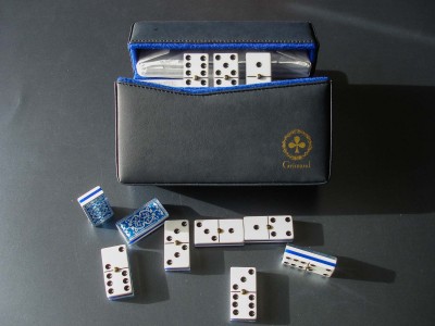 domino urdina